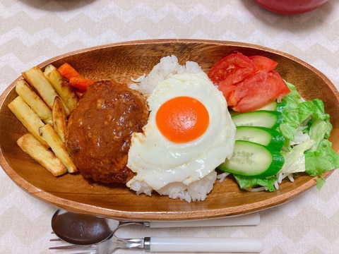 甘めのソースで食欲UP！ロコモコ丼